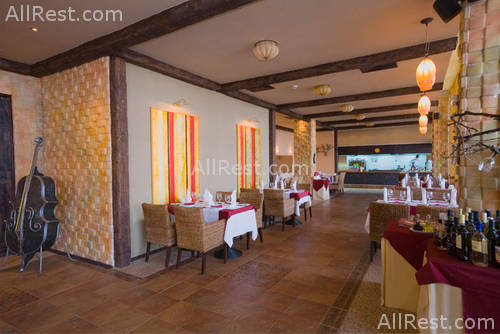 Majestic Hotel & Residence 56